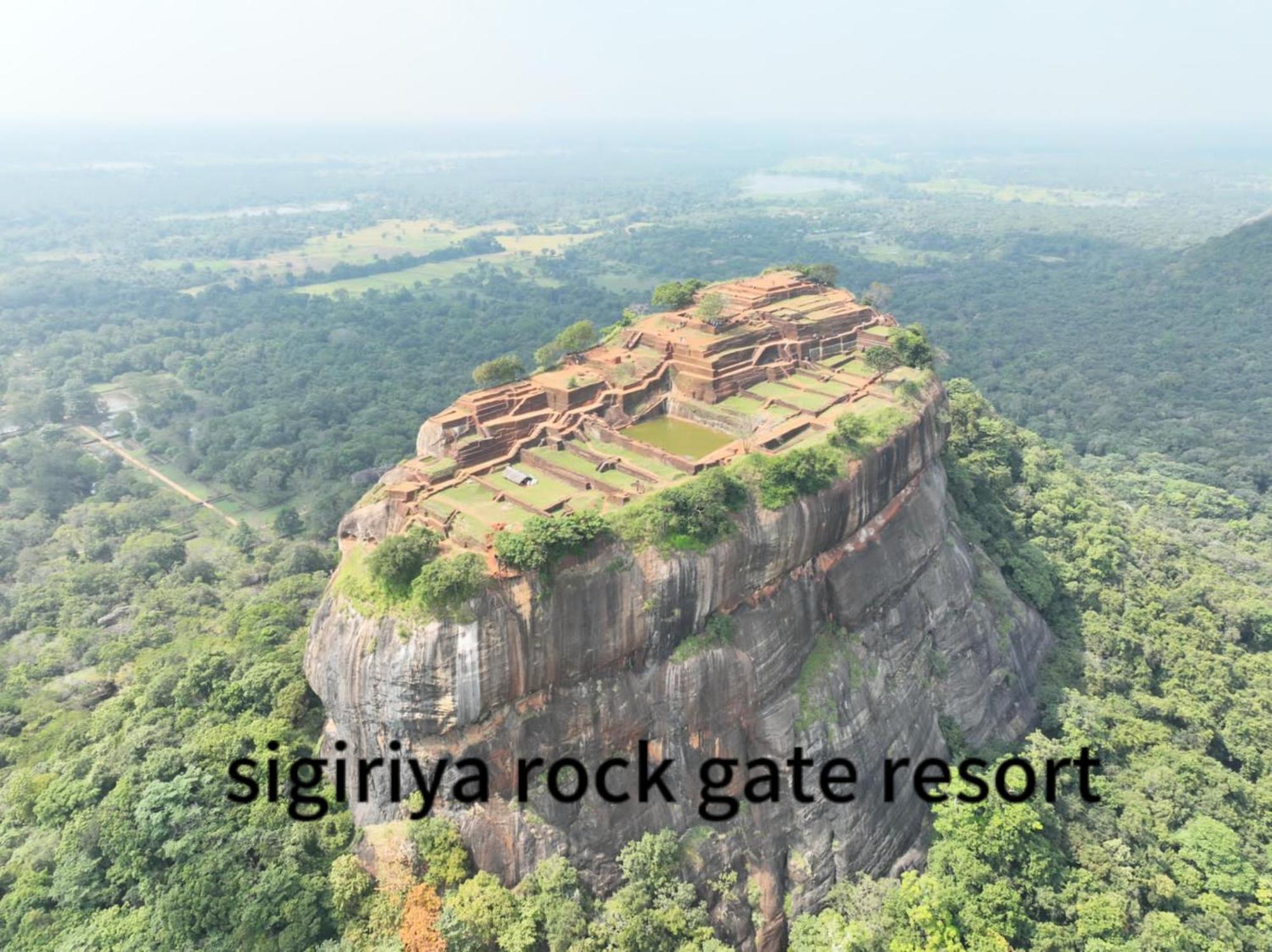 Sigiriya Rock Gate Resort Buitenkant foto