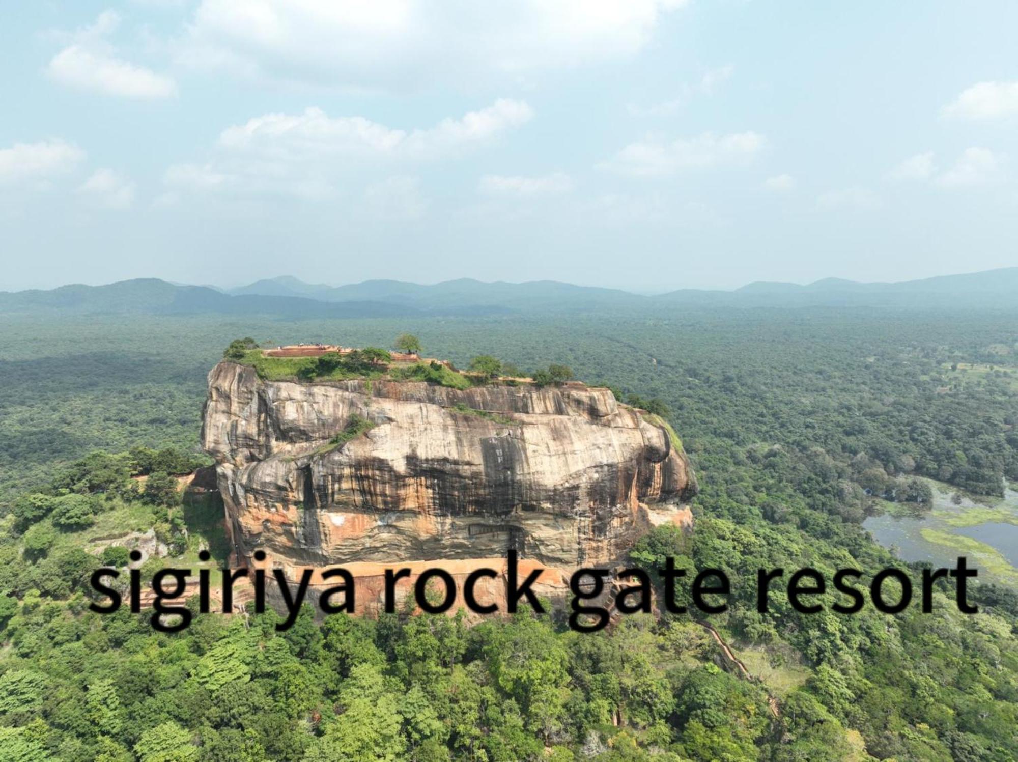 Sigiriya Rock Gate Resort Buitenkant foto